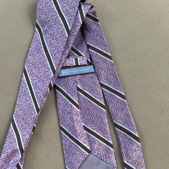 Hickey Freeman - Tie - Subtle Pink - Almost New - Picture 1 of 5